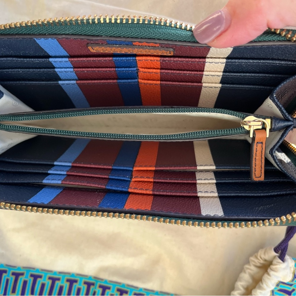 Tory Burch Kerrington Striped Trio - Picture 13 of 14